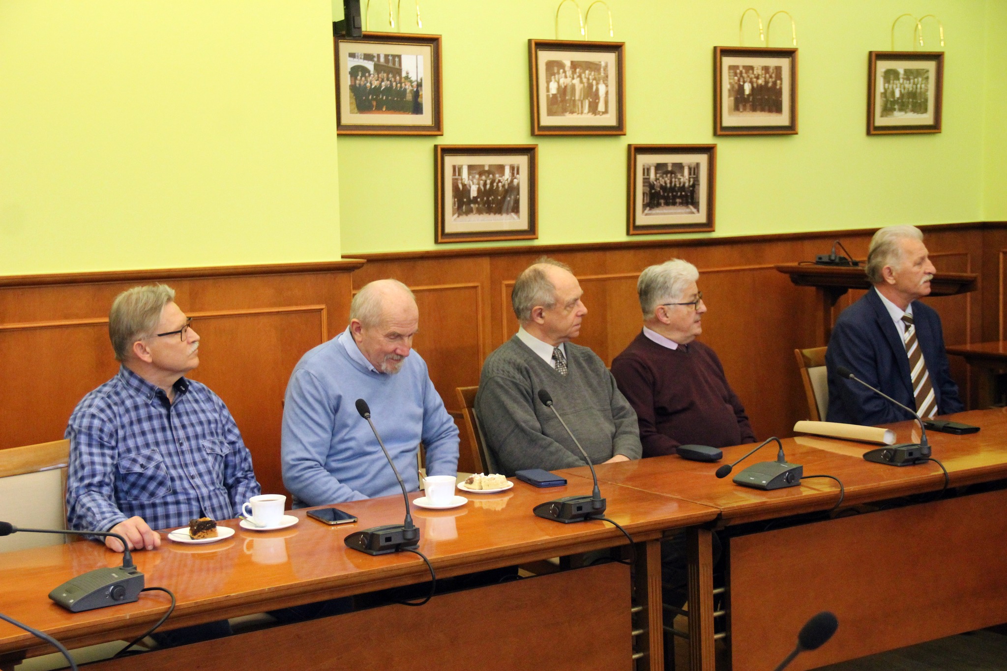 przedstawiciele braci górniczej na spotkaniu dotyczącym wpisania kultu św. Barbary do UNESCO.